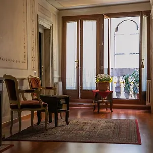 hidden-gem-in-venice.hotelinveneto.com/